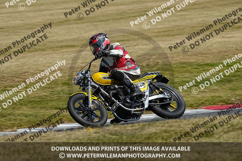 cadwell park;cadwell park photographs;cadwell trackday photographs;enduro digital images;event digital images;eventdigitalimages;peter wileman photography;racing digital images;trackday digital images;trackday photos